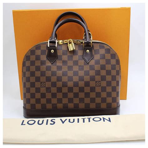 Sacs Louis Vuitton Alma d'occasion 